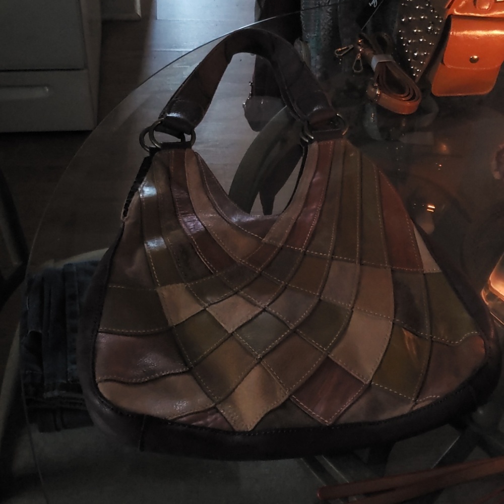 Three tone all leather shoulder bag